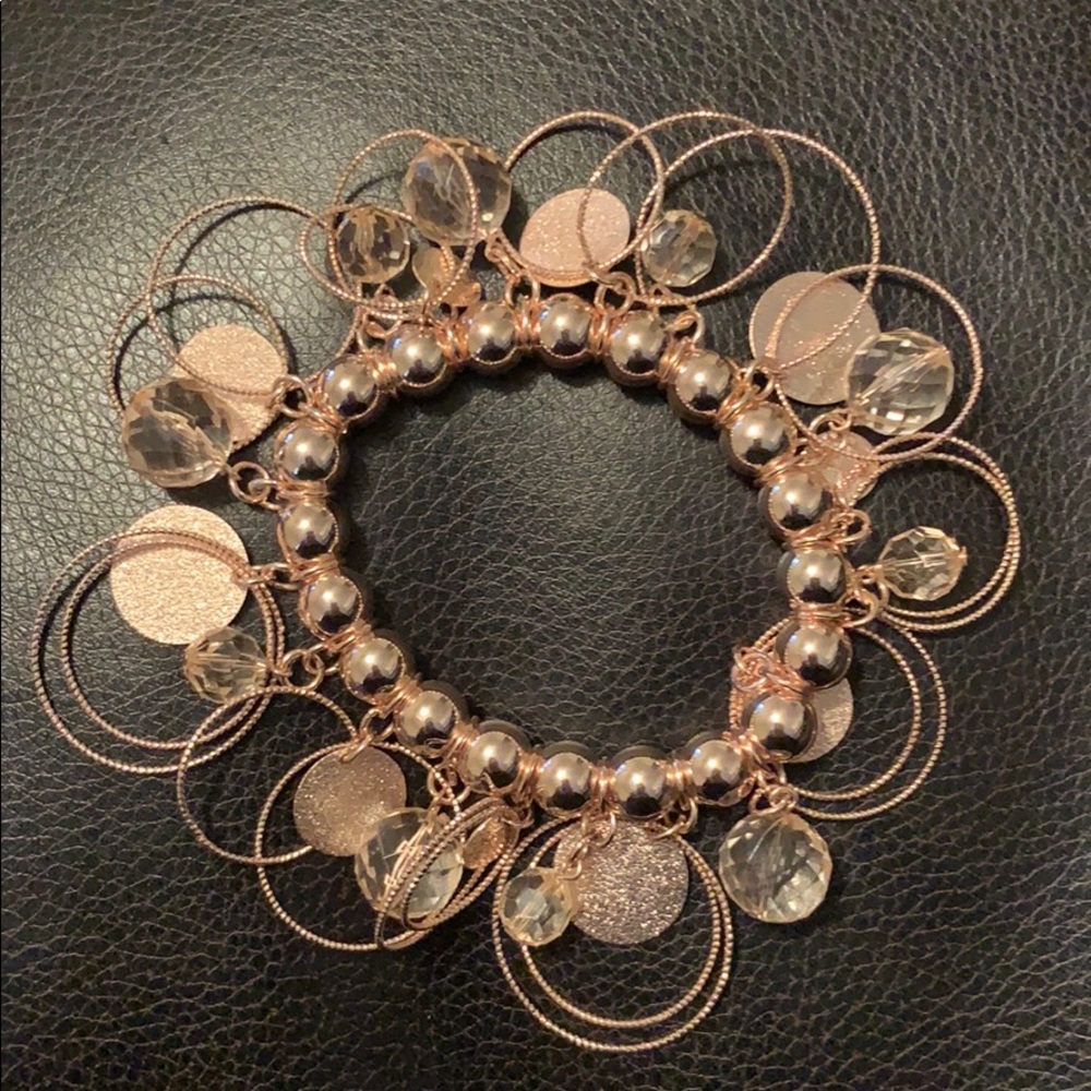 Beautiful Gold Tone Charm Bracelet